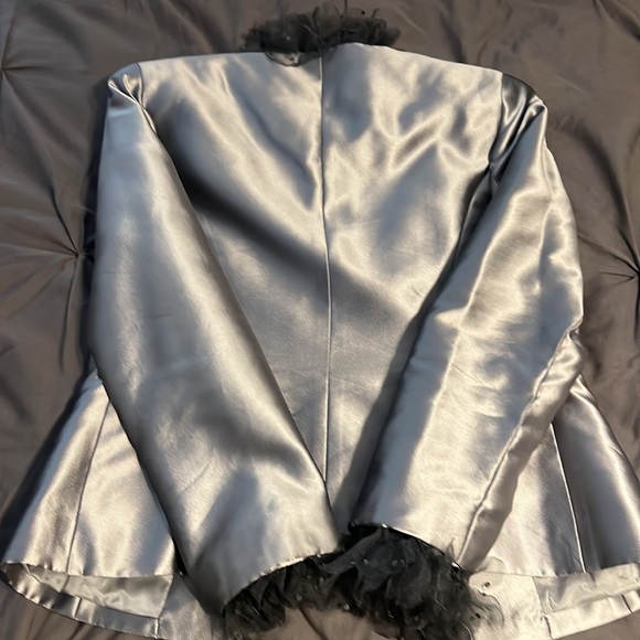 Noviello-Bloom Silk Skirt Suit - Picture 12 of 12